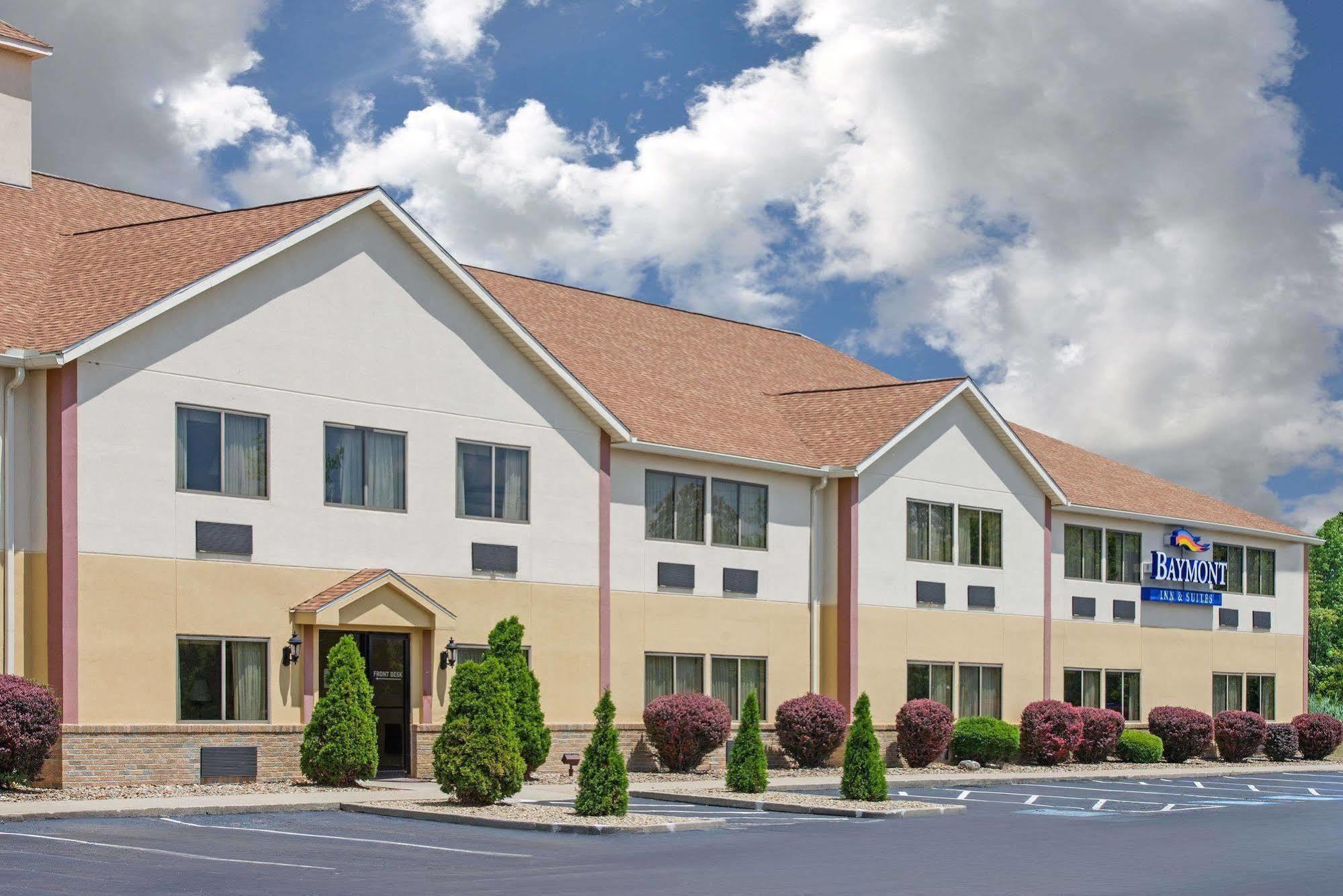 فندق Baymont By Wyndham Boston Heights/Hudson المظهر الخارجي الصورة
